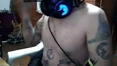 Yuumi online show from 04-28-26, 02:27