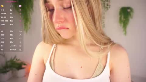 Snapshot of yuyukiss chatting on 11-10-25, 10:53 Eva online show from 11-10-25, 10:53