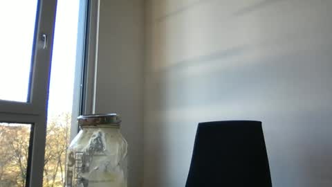 yvesbunnny online show from 11-19-25, 11:43