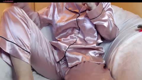 Snapshot of yzza_suave chatting on 03-11-25, 08:20 yzza_suave online show from 03-11-25, 08:20