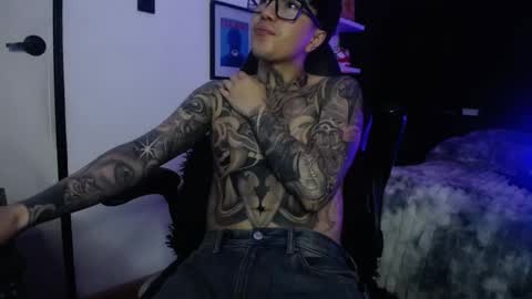 zac_muller1 online show from 11-15-25, 08:44