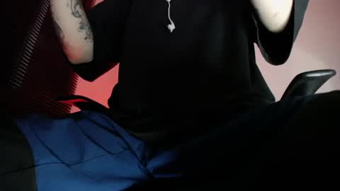 Snapshot of zac_watson chatting on 04-21-26, 02:37 Zac Freelance model online show from 04-21-26, 02:37