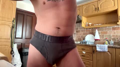 Snapshot of zachmurphbigboy chatting on 03-21-26, 09:03 zachmurphbigboy online show from 03-21-26, 09:03