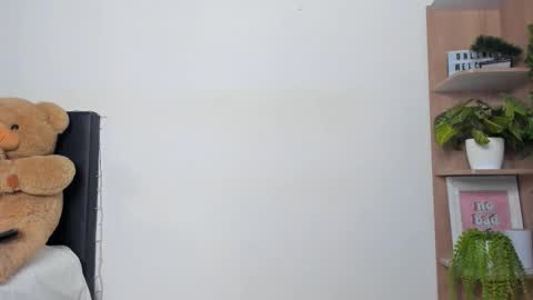 Snapshot of zack_and_alan chatting on 01-14-26, 04:12 zack online show from 01-14-26, 04:12