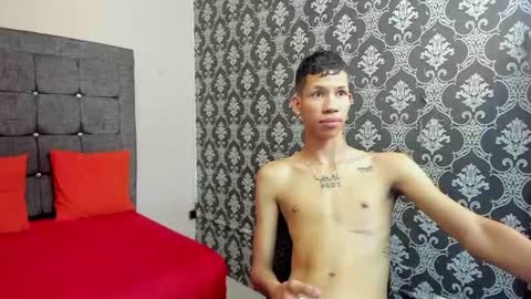 Snapshot of zack_horny19 chatting on 06-22-26, 12:02 Zack online show from 06-22-26, 12:02