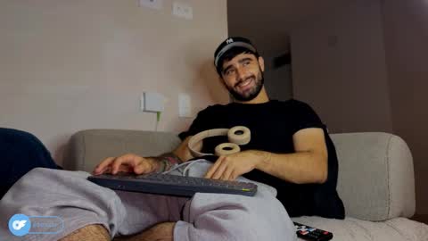 Snapshot of zack_sullivan22 chatting on 12-03-25, 07:27 zack_sullivan22 online show from 12-03-25, 07:27