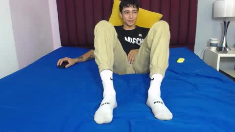 Snapshot of zacktk7 chatting on 01-13-25, 10:56 zack online show from 01-13-25, 10:56