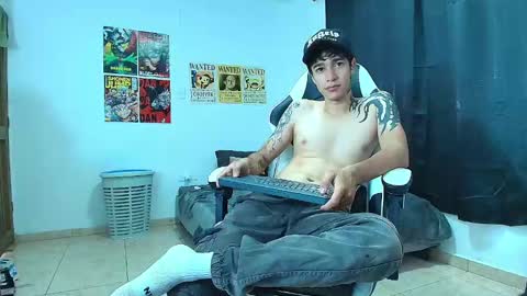 Snapshot of zacktk7 chatting on 02-13-25, 03:24 zack online show from 02-13-25, 03:24