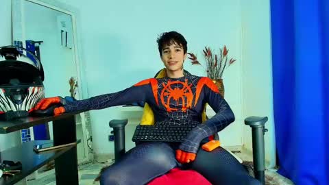 Snapshot of zacktk7 chatting on 02-15-25, 08:11 zack online show from 02-15-25, 08:11