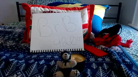 Snapshot of zaddyslilslutbucket chatting on 11-16-25, 03:50 zaddyslilslutbucket online show from 11-16-25, 03:50