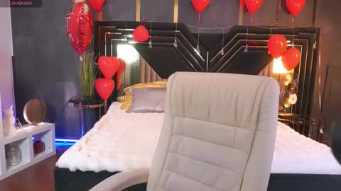 Zafiramoonn online show from 02-19-26, 05:53