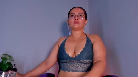 Snapshot of zafiro__brown chatting on 06-14-26, 04:14 Zafiro Brown online show from 06-14-26, 04:14