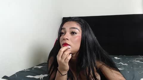 Snapshot of zahara_18_ chatting on 10-16-25, 07:42 Zahara 18 online show from 10-16-25, 07:42