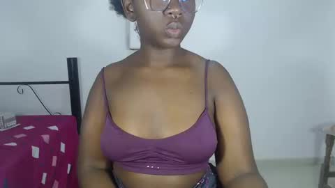 Snapshot of zahhysims chatting on 02-22-25, 01:35 zahhy online show from 02-22-25, 01:35