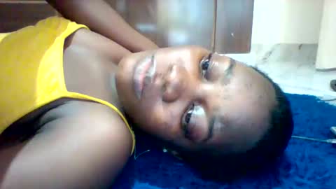 Snapshot of zainxxxx chatting on 05-05-26, 10:23 zainxxxx online show from 05-05-26, 10:23