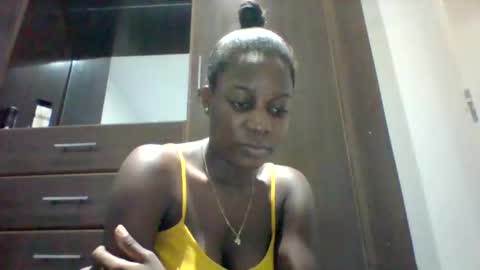 Snapshot of zainxxxx chatting on 05-05-26, 10:29 zainxxxx online show from 05-05-26, 10:29