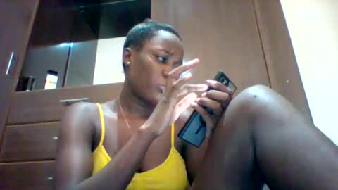 Snapshot of zainxxxx chatting on 05-06-26, 10:31 zainxxxx online show from 05-06-26, 10:31