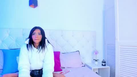 Zaira Angel online show from 11-15-25, 08:22