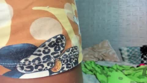Snapshot of zamara__ chatting on 07-23-26, 02:04 Zamara online show from 07-23-26, 02:04
