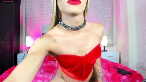 Snapshot of zamara_kleii chatting on 06-28-26, 04:40 Zamara Kleii online show from 06-28-26, 04:40