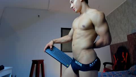 Snapshot of zander_walker chatting on 05-16-26, 02:30 Zander online show from 05-16-26, 02:30
