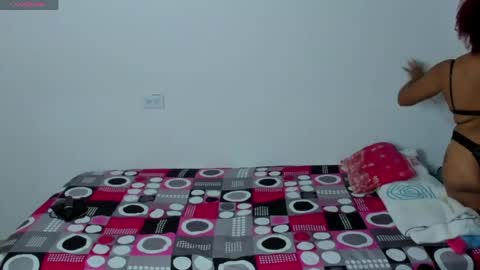 Snapshot of zandra_kiman chatting on 05-14-26, 01:12 Zandra online show from 05-14-26, 01:12