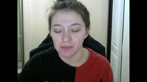 Snapshot of zara_golden chatting on 01-05-25, 10:32 chaturcum online show from 01-05-25, 10:32