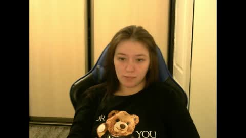 Snapshot of zara_golden chatting on 01-14-25, 06:02 chaturcum online show from 01-14-25, 06:02