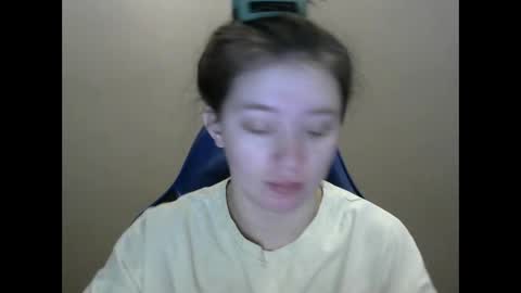 Snapshot of zara_golden chatting on 01-17-25, 03:34 chaturcum online show from 01-17-25, 03:34