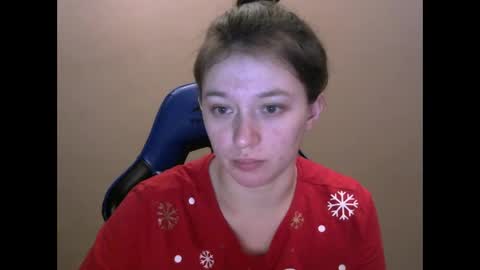 Snapshot of zara_golden chatting on 01-21-25, 11:35 chaturcum online show from 01-21-25, 11:35