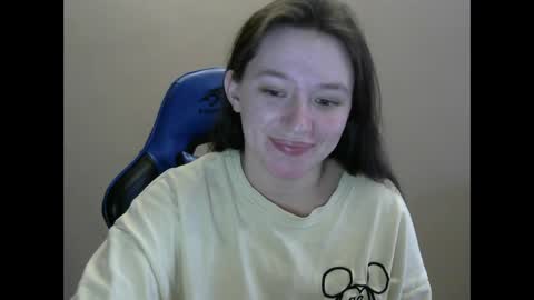 Snapshot of zara_golden chatting on 01-28-25, 10:12 chaturcum online show from 01-28-25, 10:12