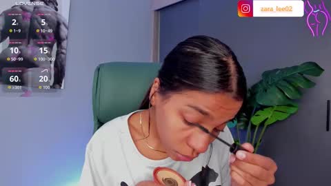 Snapshot of zara_leee chatting on 03-16-26, 12:20 Zara online show from 03-16-26, 12:20