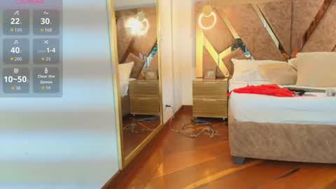 Zarah Andrews online show from 11-07-25, 12:16