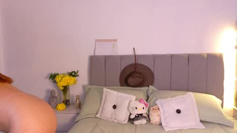 Snapshot of zarah_cutee chatting on 03-27-26, 08:26 zarah online show from 03-27-26, 08:26