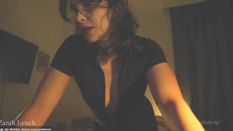 Miss Lynch   Next show  2911 online show from 07-16-26, 09:54