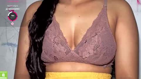 Snapshot of zararaina chatting on 03-09-26, 11:25 zararaina online show from 03-09-26, 11:25