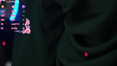 Snapshot of zarareign_ chatting on 01-12-25, 03:17 Lola online show from 01-12-25, 03:17