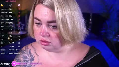 Snapshot of zarareign_ chatting on 09-14-25, 07:13 Lola online show from 09-14-25, 07:13