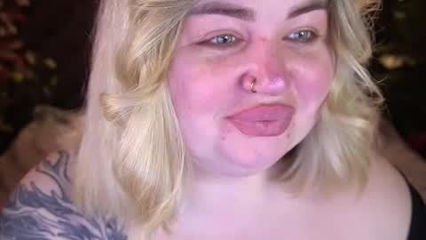 Lola online show from 04-21-26, 08:12