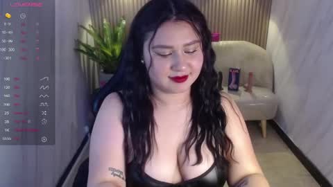 Snapshot of zarath_tf chatting on 05-26-26, 03:57 Zarath online show from 05-26-26, 03:57