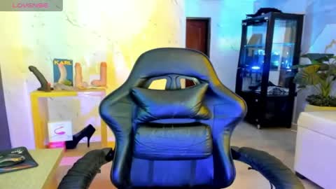Snapshot of zarath_tf chatting on 06-06-26, 03:33 Zarath online show from 06-06-26, 03:33