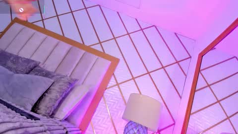 Zara Vesari online show from 03-16-26, 07:29