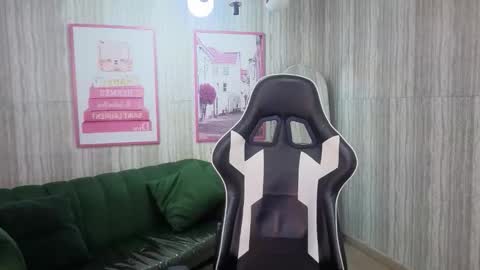 Isabella online show from 03-29-26, 12:27