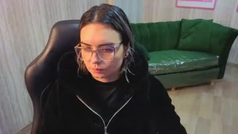 Snapshot of zarcasutra_t chatting on 06-09-26, 12:39 Isabella online show from 06-09-26, 12:39