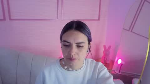 Isabella online show from 07-21-26, 12:51