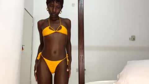 zaria_amara online show from 06-21-26, 06:54