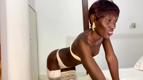 zaria_amara online show from 06-26-26, 07:51