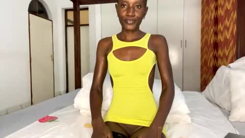 zaria_amara online show from 07-20-26, 06:54