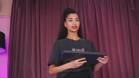 Snapshot of zariaavera chatting on 05-11-26, 05:46 zariaavera online show from 05-11-26, 05:46
