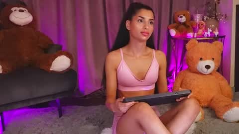 Snapshot of zariaavera chatting on 05-16-26, 12:51 zariaavera online show from 05-16-26, 12:51